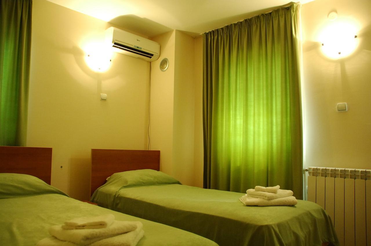 Villa Nevenka Rooms Белград Стая снимка
