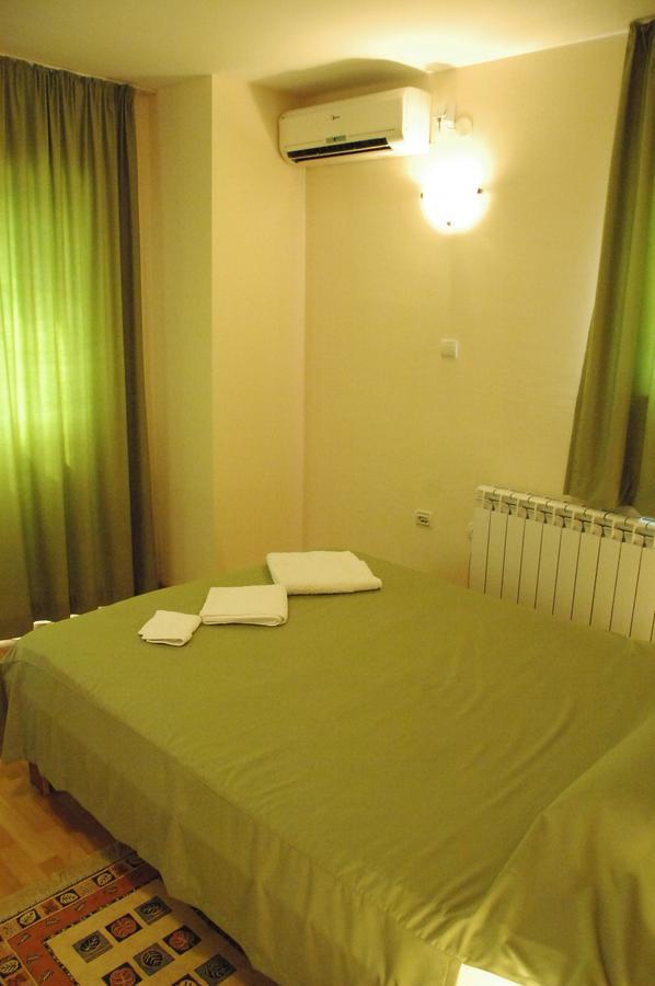 Villa Nevenka Rooms Белград Стая снимка